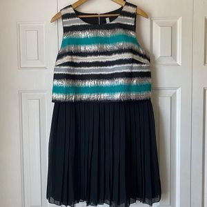 Kensie | Dress with pleated skirt